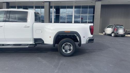 2024 GMC Sierra 3500 SLE
