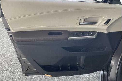 2021 Toyota Sienna Platinum 7 Passenger