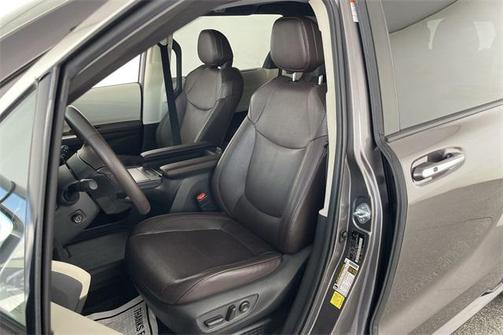 2021 Toyota Sienna Platinum 7 Passenger
