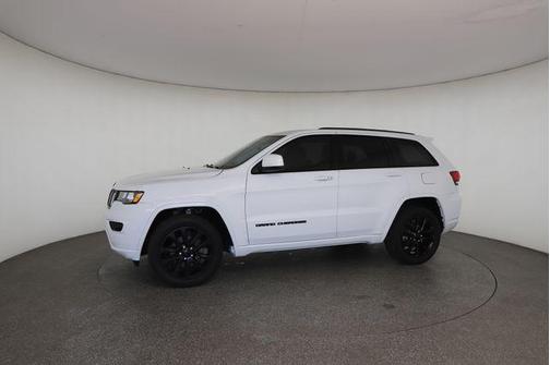 Bright White Clearcoat 2020 Jeep Grand Cherokee Altitude