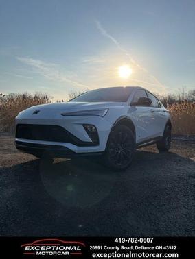 Summit White 2025 Buick Envista Sport Touring FWD