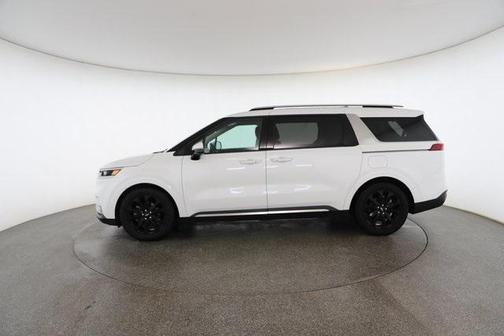 2024 Kia Carnival SX