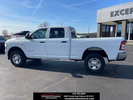 Bright White Clearcoat 2022 RAM 2500 Tradesman Crew Cab 4x4 6'4' Box