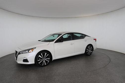 2020 Nissan Altima SR FWD