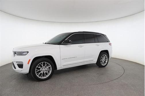 2022 Jeep Grand Cherokee Summit