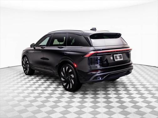 2025 Lincoln Nautilus Reserve