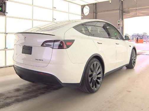 2023 Tesla Model Y Performance Dual Motor All-Wheel Drive
