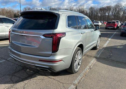2023 Cadillac XT6 Premium Luxury AWD