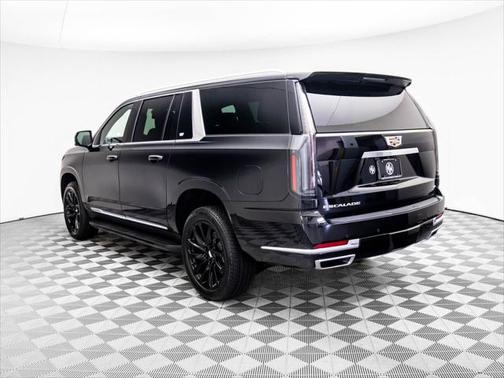2025 Cadillac Escalade ESV Luxury