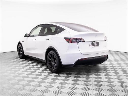 2024 Tesla Model Y Long Range Dual Motor All-Wheel Drive