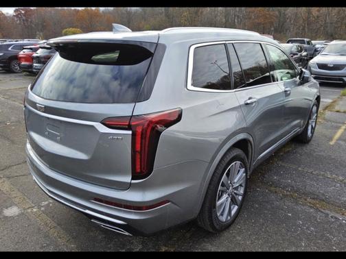 2025 Cadillac XT6 Premium Luxury AWD