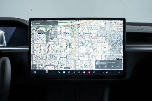 2022 Tesla Model X Plaid Tri Motor All-Wheel Drive