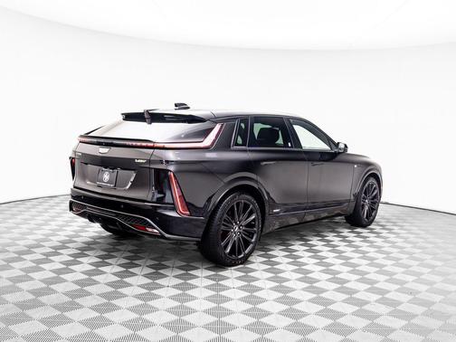 2026 Cadillac LYRIQ V