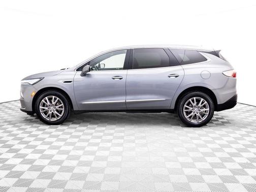 2023 Buick Enclave Essence AWD