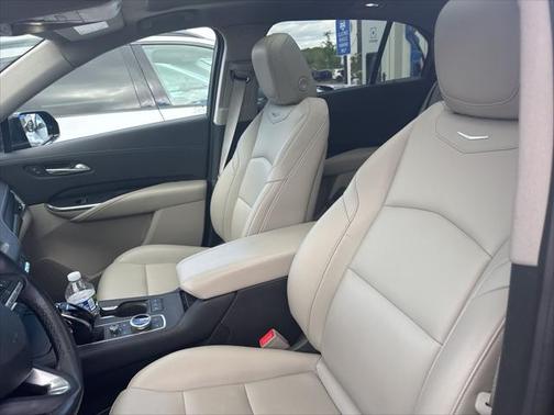 2022 Cadillac XT4 Luxury