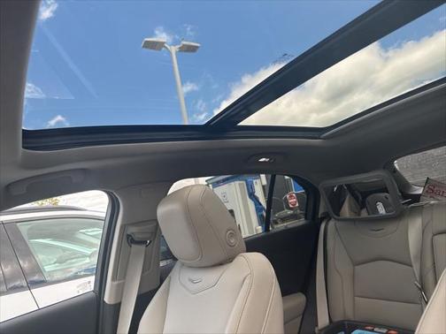 2022 Cadillac XT4 Luxury