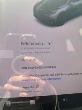 2022 Tesla Model Y Long Range Dual Motor All-Wheel Drive