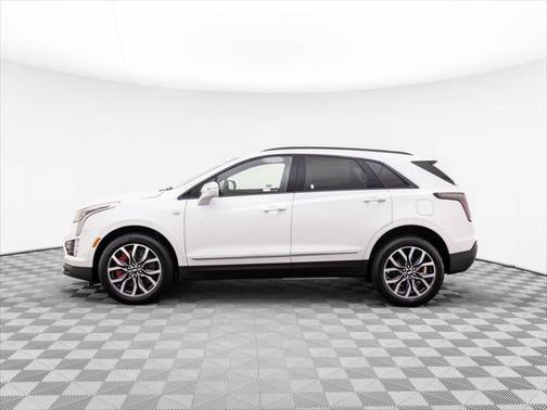 2025 Cadillac XT5 Sport