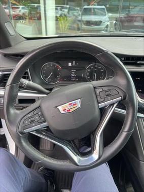 2023 Cadillac XT6 Premium Luxury AWD