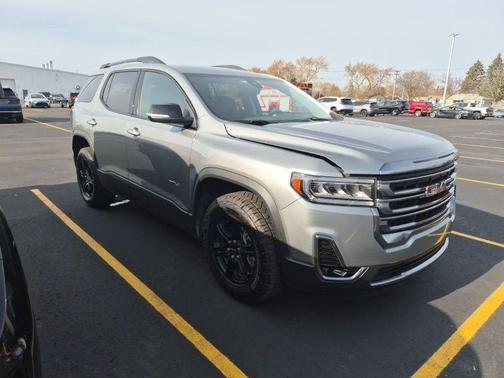 2023 GMC Acadia AWD AT4