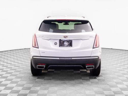2022 Cadillac XT5 Sport