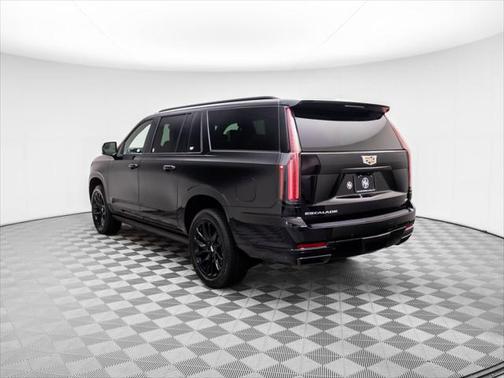 2025 Cadillac Escalade ESV Sport