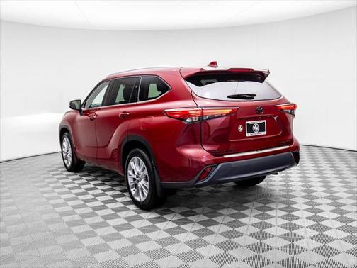 2022 Toyota Highlander Limited
