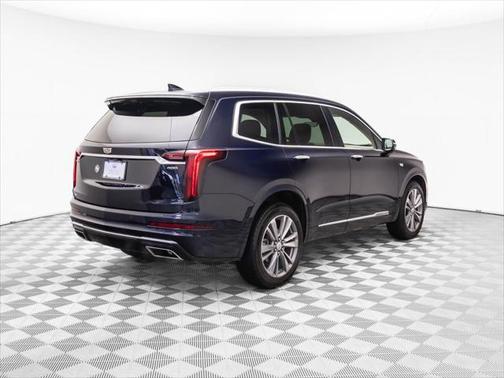 2022 Cadillac XT6 Premium Luxury AWD