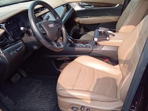 2022 Cadillac XT6 Premium Luxury AWD