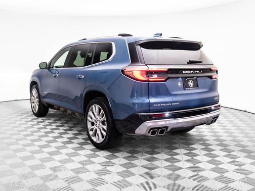 2025 GMC Acadia Denali