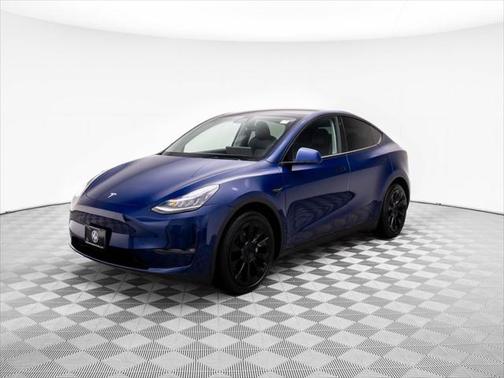 2022 Tesla Model Y Long Range Dual Motor All-Wheel Drive