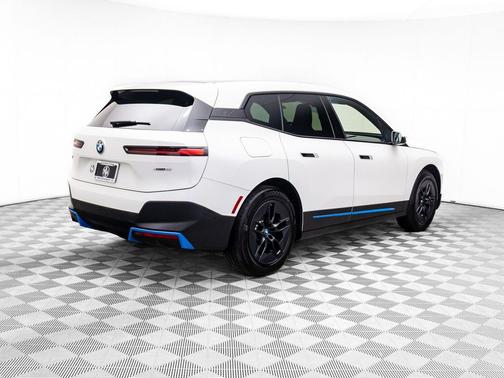 2024 BMW iX xDrive50
