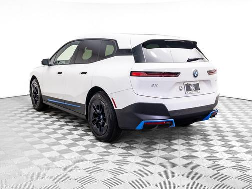 2024 BMW iX xDrive50