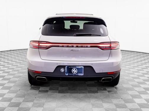 2021 Porsche Macan Base