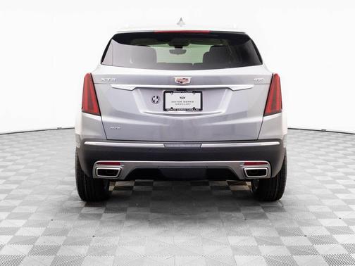 Argent Silver Metallic 2026 Cadillac XT5 Premium Luxury