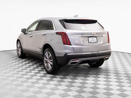 Argent Silver Metallic 2026 Cadillac XT5 Premium Luxury