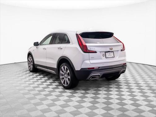 2021 Cadillac XT4 Premium Luxury