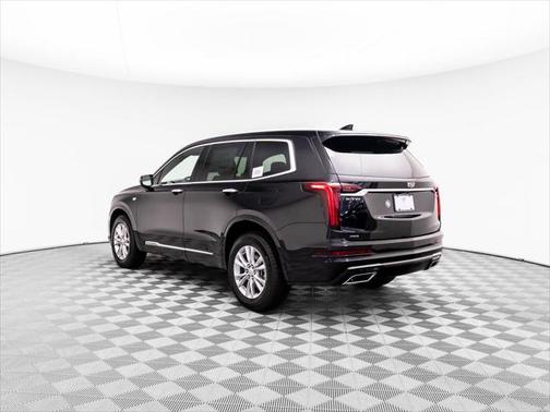 2025 Cadillac XT6 Luxury AWD