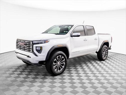 2024 GMC Canyon Denali