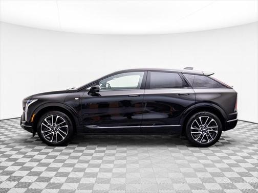 2025 Cadillac OPTIQ Sport 2 AWD