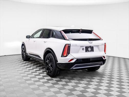 2025 Cadillac OPTIQ Luxury