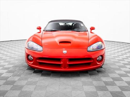 2003 Dodge Viper SRT10