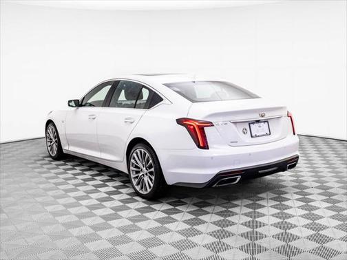2022 Cadillac CT5 Premium Luxury RWD