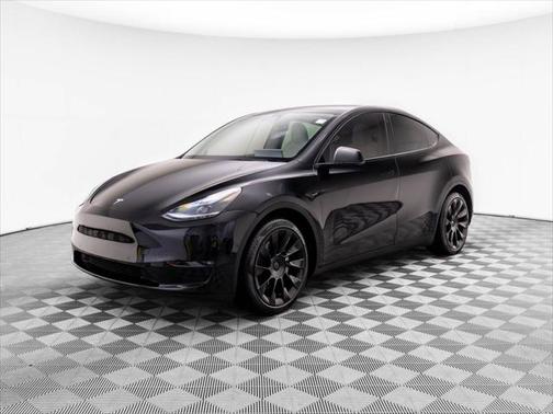 2022 Tesla Model Y Long Range Dual Motor All-Wheel Drive