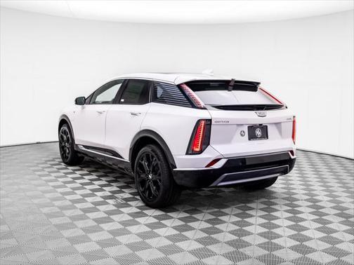 2025 Cadillac OPTIQ Luxury