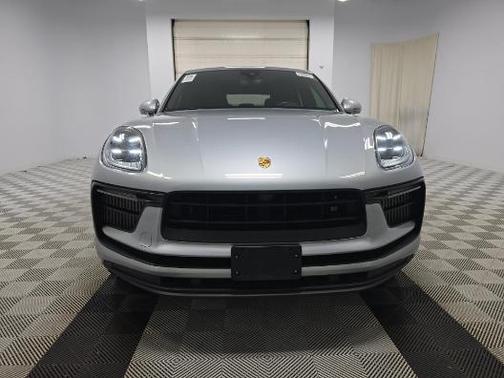 2022 Porsche Macan S