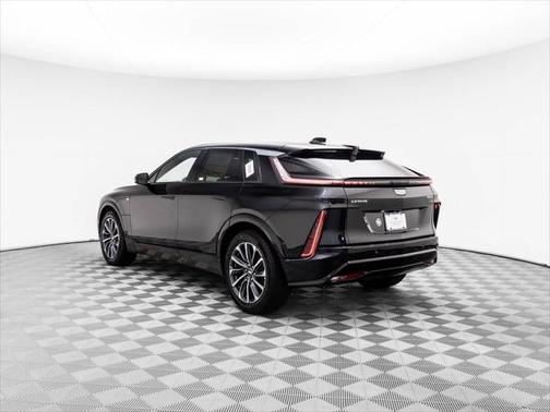 2025 Cadillac LYRIQ Sport w/1SJ