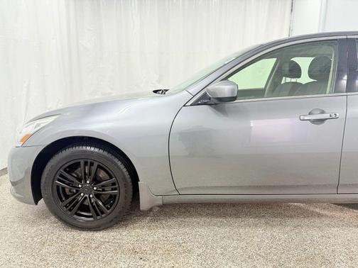 2013 INFINITI G37x Base