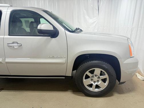 2007 GMC Yukon Denali