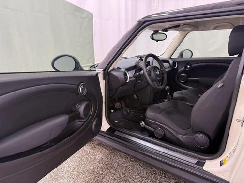 2013 MINI Hardtop Cooper